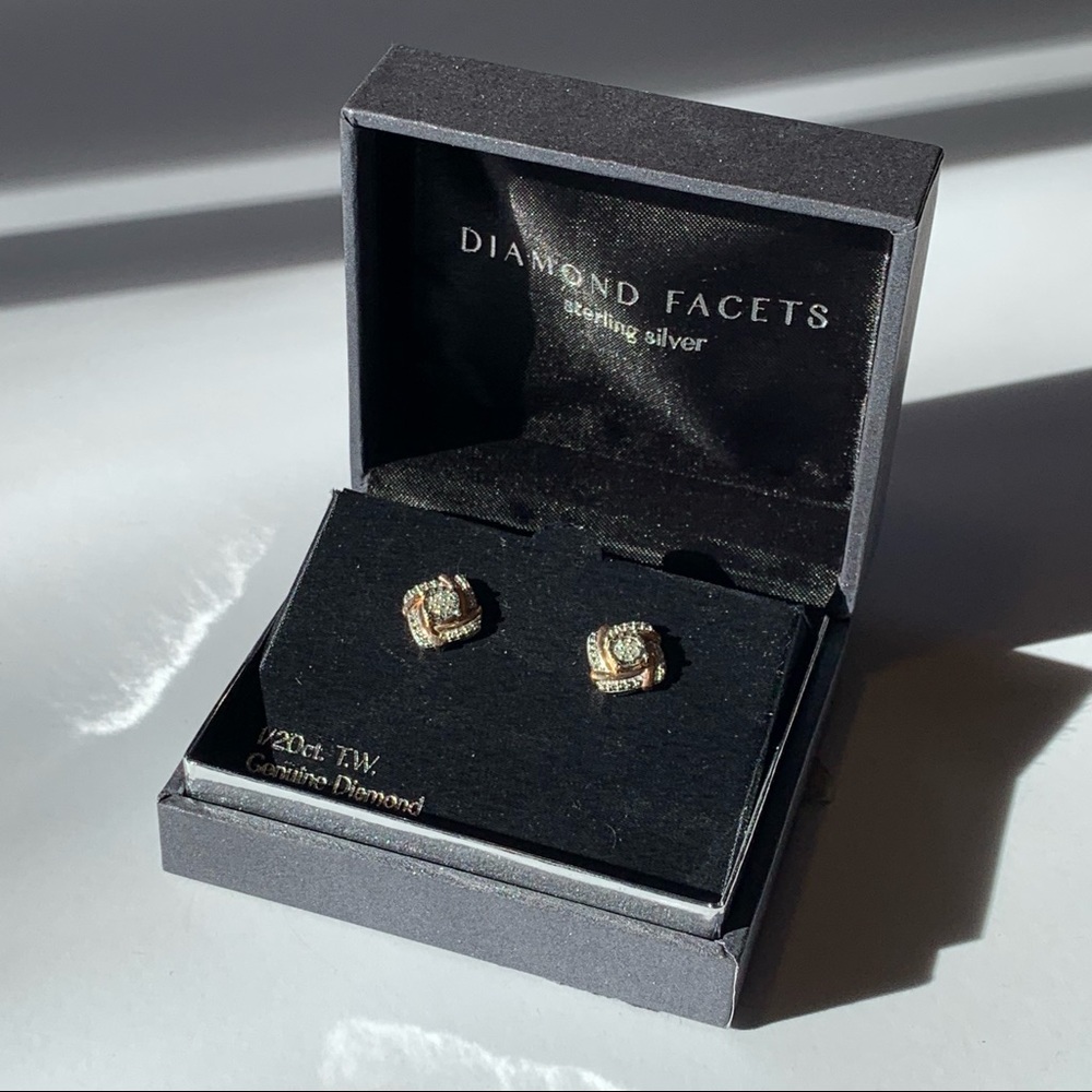 NWT Diamond Facets Earrings Sterling Silver 1/20ct. T.W. Genuine Diamond